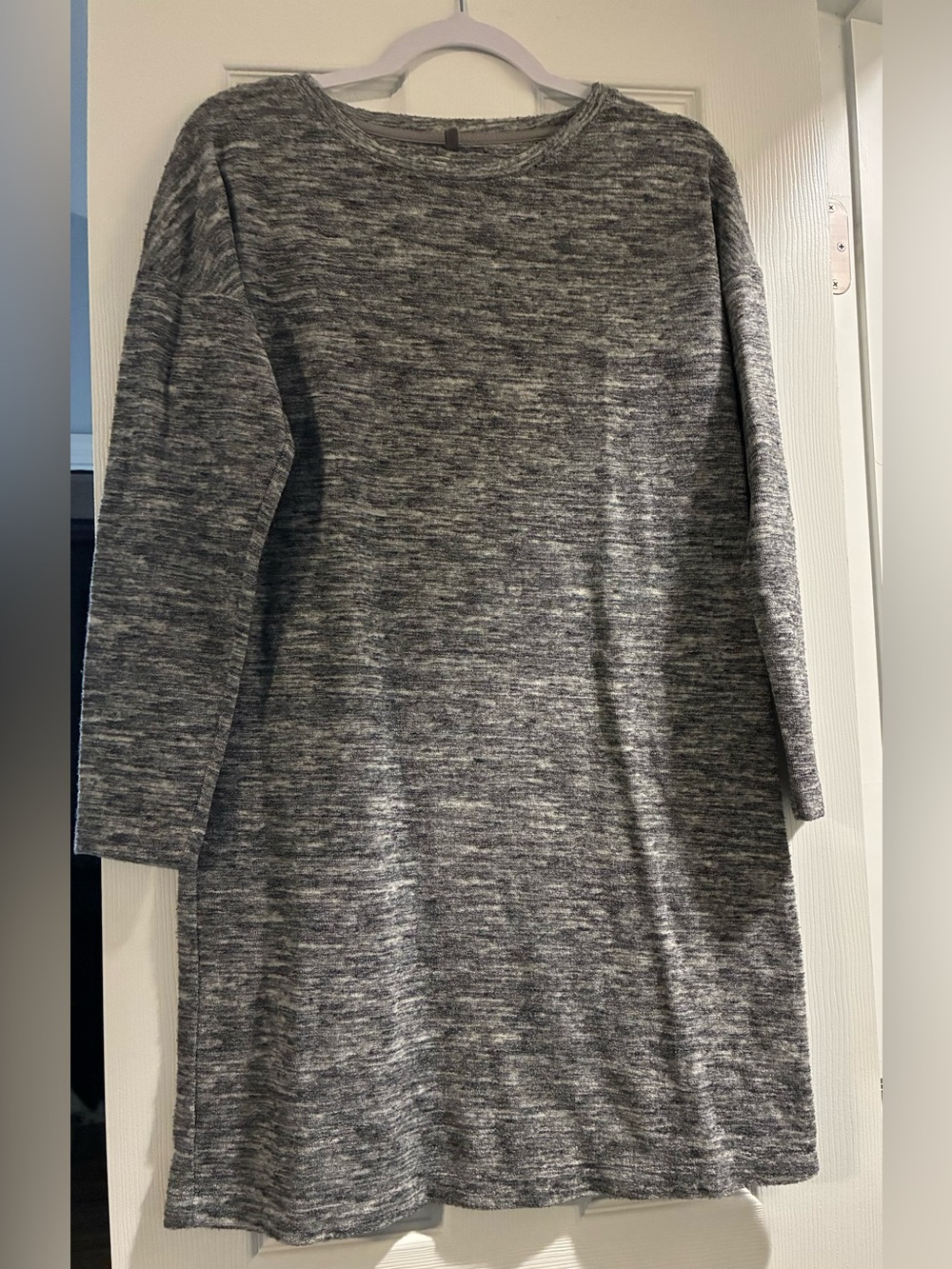 Lou & Grey Marled Gray Long-Sleeve Knit Shift Dress